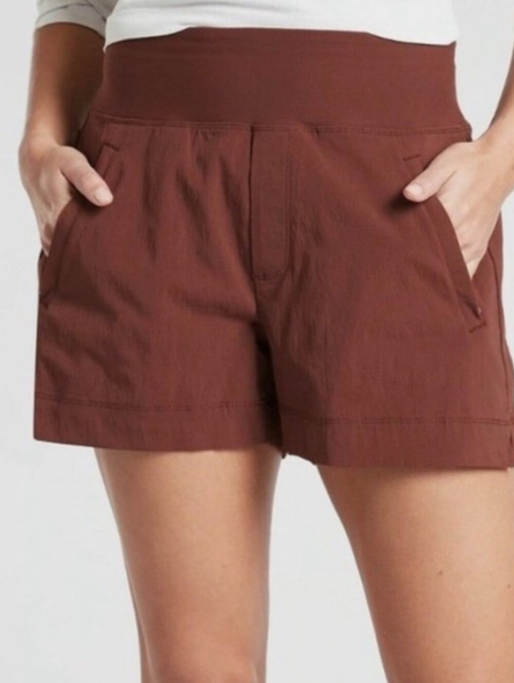 Athleta Women Trekki North MR Shorts Size 2 Mahogany Red